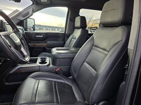 Used 2022 GMC Sierra 2500 Denali w/ Denali Ultimate Package image 3