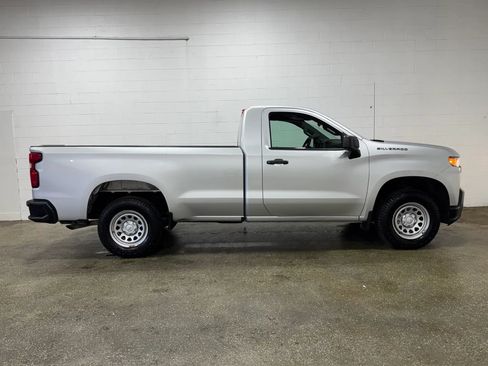 Used 2019 Chevrolet Silverado 1500 W/T w/ Trailering Package RWD image 2