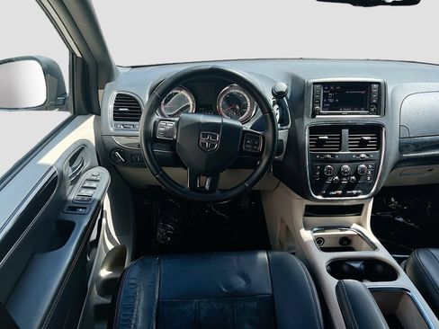 Used 2018 Dodge Grand Caravan SXT FWD image 21