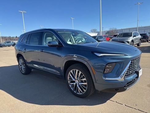 New 2026 Buick Enclave Avenir w/ Super Cruise Package AWD/4WD image 1