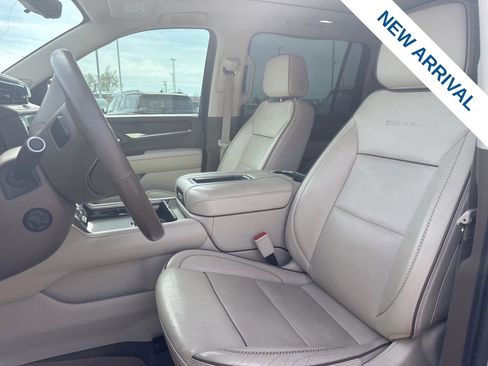 Used 2021 GMC Yukon XL Denali image 17