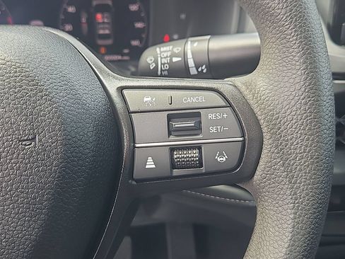 Certified 2025 Honda Accord LX image 21