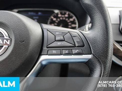 Used 2024 Nissan Altima 2.5 SV FWD image 24