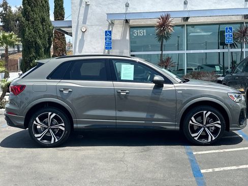 Used 2023 Audi Q3 2.0T Premium Plus w/ Premium Plus Package AWD/4WD image 3