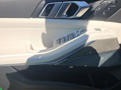 Used 2024 BMW X7 M60i w/ Executive Package image 15