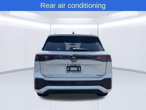 Used 2026 Volkswagen Tiguan SEL R-Line AWD/4WD image 7