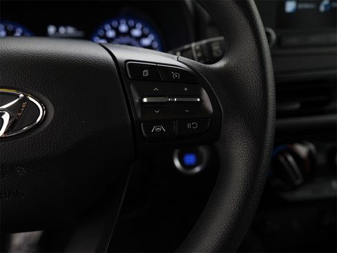 Used 2023 Hyundai Kona SEL image 21