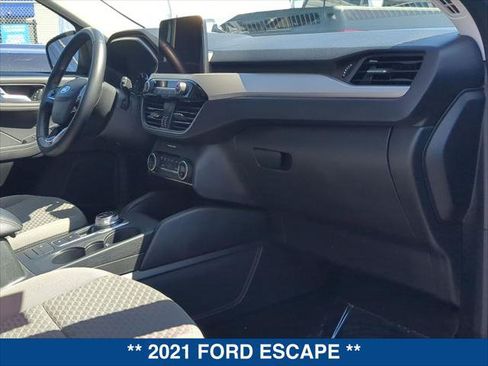 Used 2021 Ford Escape SE FWD image 23