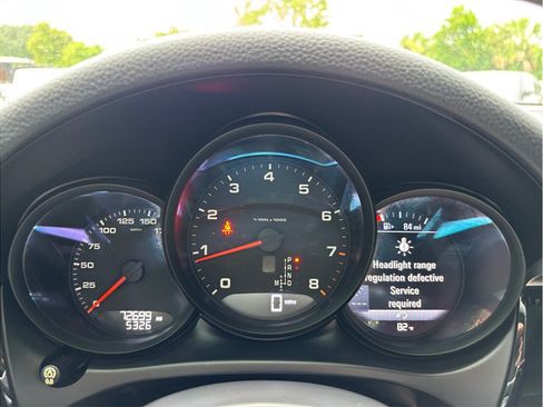 Used 2018 Porsche Macan Sport Edition AWD/4WD image 25