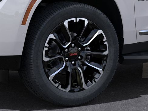 New 2025 GMC Yukon Denali w/ LPO, Floor Liner Package image 44