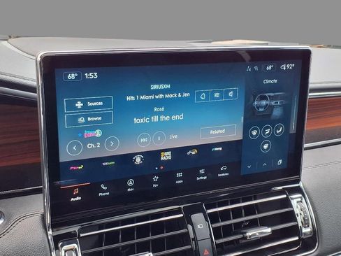 Used 2024 Lincoln Navigator L Reserve image 28