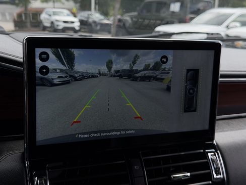 Used 2023 Lincoln Navigator L Reserve RWD image 23