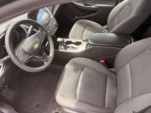 Used 2021 Chevrolet Malibu LT FWD image 23