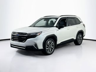 Used 2025 Subaru Forester Touring video 1