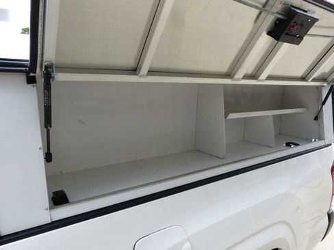 Used 2022 Toyota Tacoma SR RWD image 18