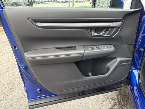 Certified 2025 Honda CR-V EX image 17