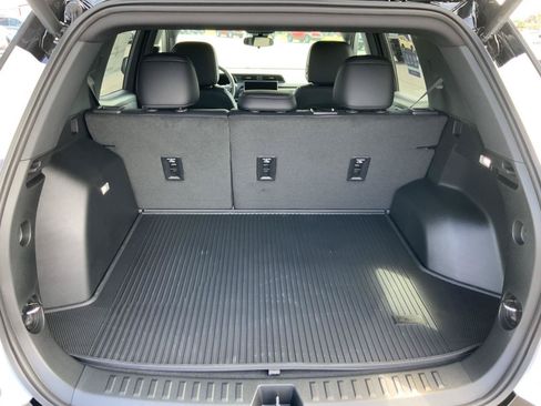 New 2026 GMC Terrain AT4 w/ LPO, Floor Liner Package AWD/4WD image 11
