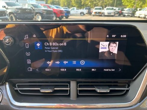 Used 2025 Chevrolet Trax ACTIV w/ Driver Confidence Package image 29