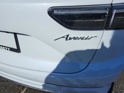 New 2026 Buick Envision Avenir image 5