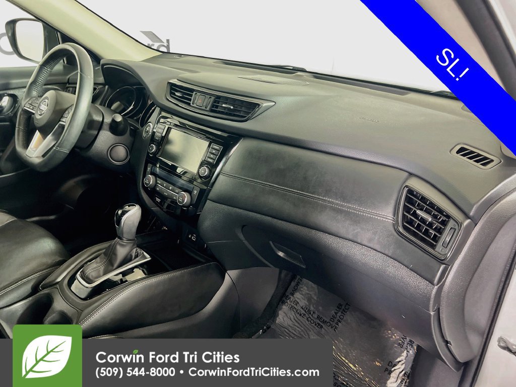 Used 2018 Nissan Rogue SL AWD/4WD image 29