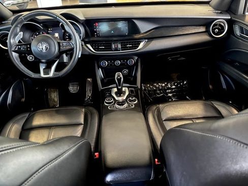 Used 2022 Alfa Romeo Stelvio Sprint image 32
