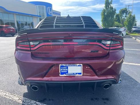 Used 2018 Dodge Charger R/T RWD image 10