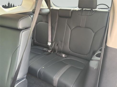 Used 2025 Honda Pilot EX-L image 25