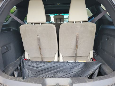 Used 2013 Ford Explorer XLT image 10