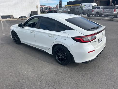 Used 2023 Honda Civic Sport image 5
