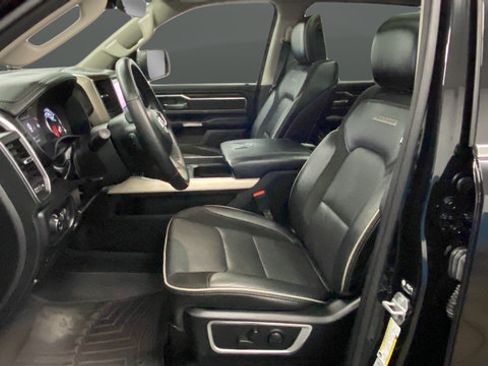 Used 2022 RAM 1500 Laramie AWD/4WD image 9