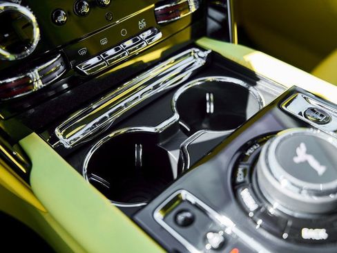 Used 2022 Rolls-Royce Cullinan Black Badge w/ Dark Exterior Package AWD/4WD image 75