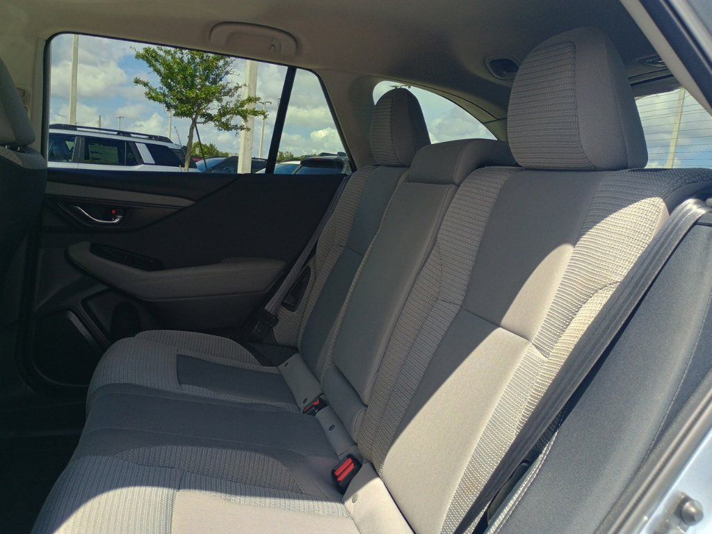 Certified 2024 Subaru Outback Premium AWD/4WD image 17