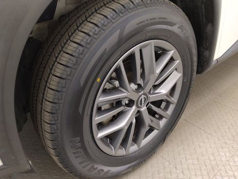 Used 2023 Nissan Rogue S FWD image 31