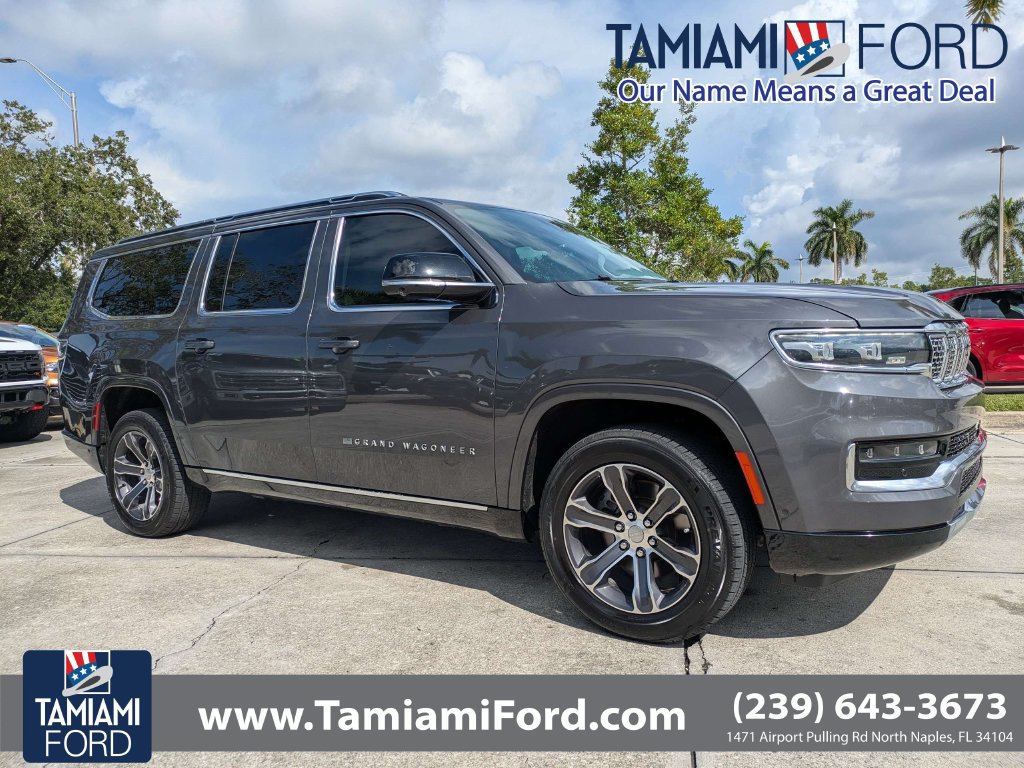 Used 2023 Jeep Grand Wagoneer L 4WD w/ Flexible Seating Group image 1