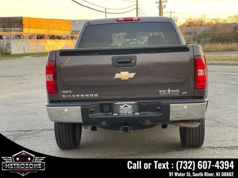 Used 2011 Chevrolet Silverado 1500 LT w/ Texas Edition RWD image 8
