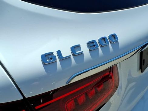 Used 2020 Mercedes-Benz GLC 300 4MATIC image 12