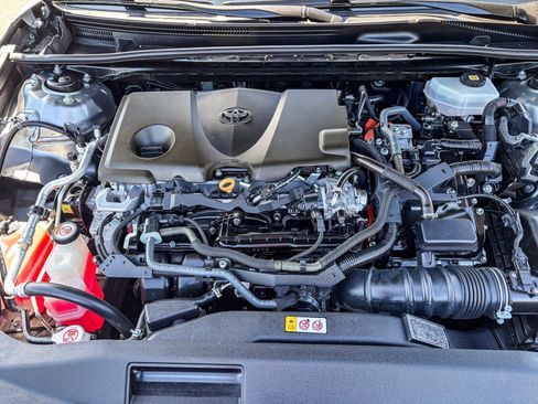 Used 2025 Toyota Camry XSE FWD image 14