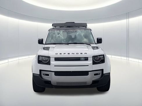 Used 2024 Land Rover Defender 130 S AWD/4WD image 9