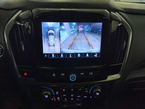 Used 2020 Chevrolet Traverse RS image 9