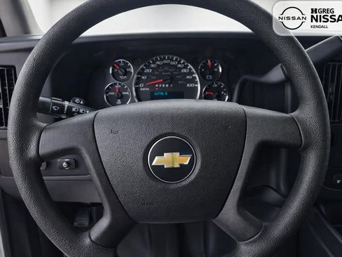 Used 2021 Chevrolet Express 2500 RWD image 8