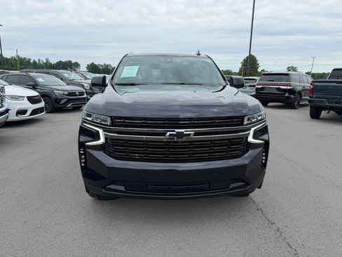 Used 2022 Chevrolet Suburban RST w/ Sport Performance Package RWD image 22