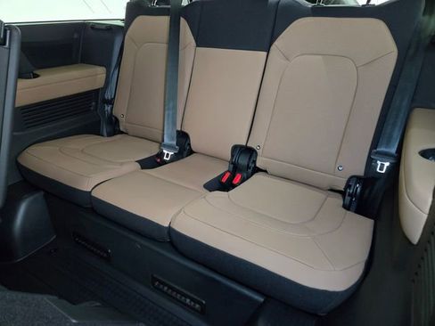 New 2025 Land Rover Defender 130 V8 image 16