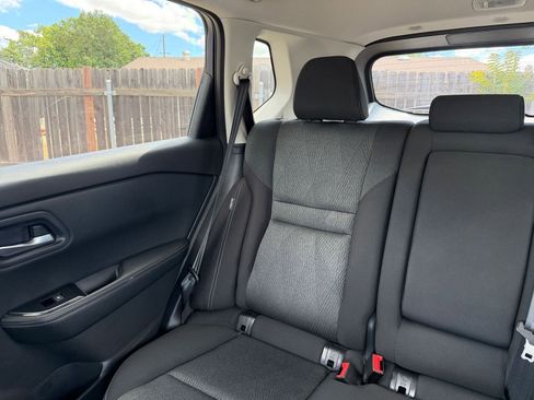 Used 2025 Nissan Rogue SV image 41