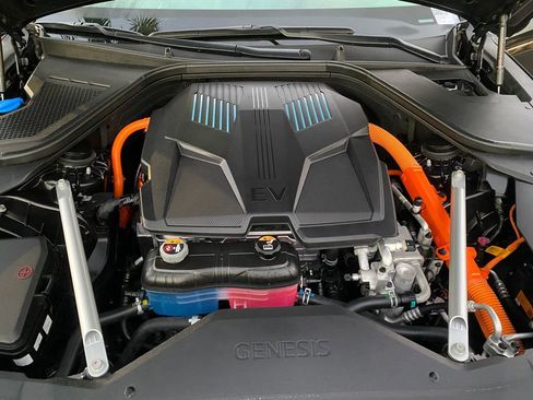 Used 2024 Genesis Electrified G80 Advanced image 28