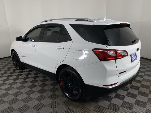Used 2021 Chevrolet Equinox Premier w/ Redline Edition image 9