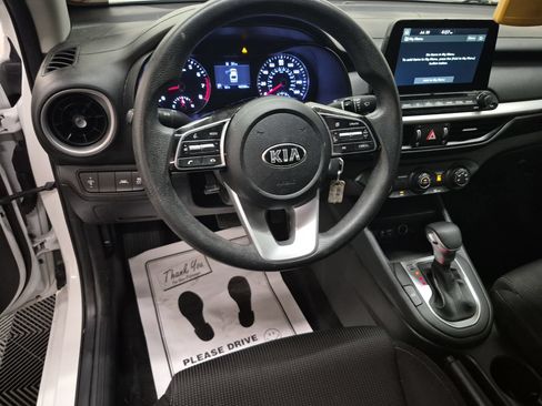 Used 2021 Kia Forte LXS FWD image 6