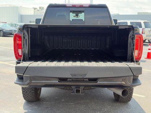 Used 2023 GMC Sierra 2500 Denali w/ Denali Black Diamond Edition AWD/4WD image 6