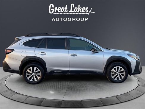 Certified 2025 Subaru Outback Premium image 6