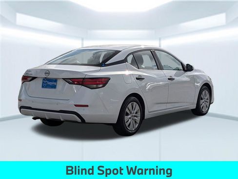 Used 2024 Nissan Sentra S image 7