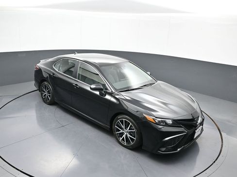 Certified 2023 Toyota Camry SE image 35